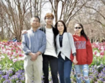 Zhang 章灵洪 (Leon)，熙小新 (Rebecca), 章益广，章益佳